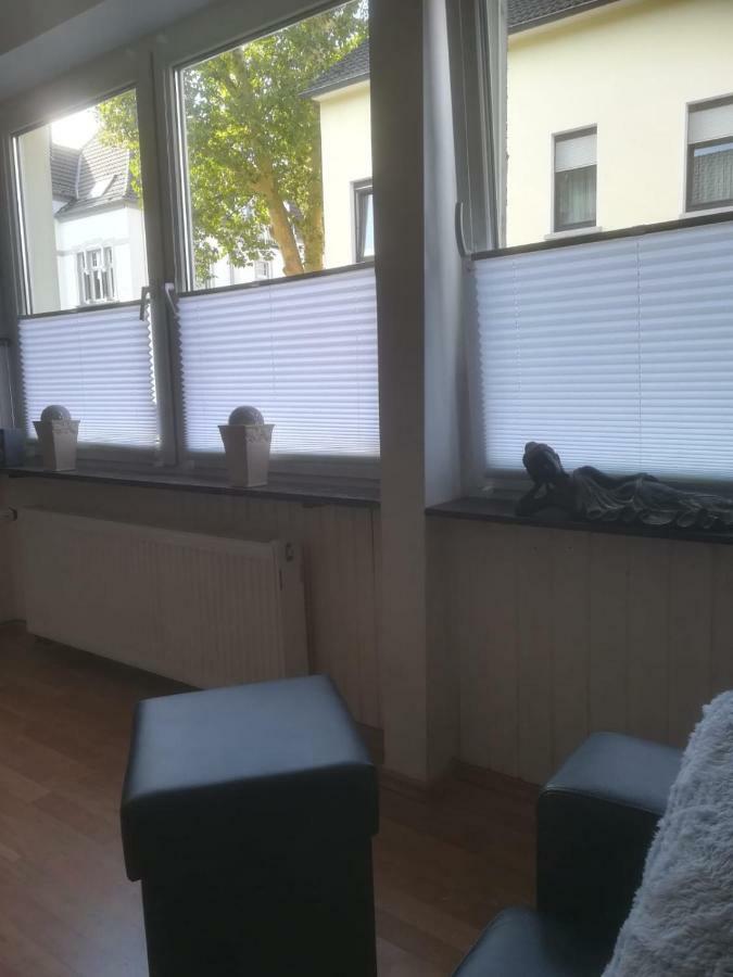 Zentral Gelegene Wohnung In Velbert-Mitte Bagian luar foto